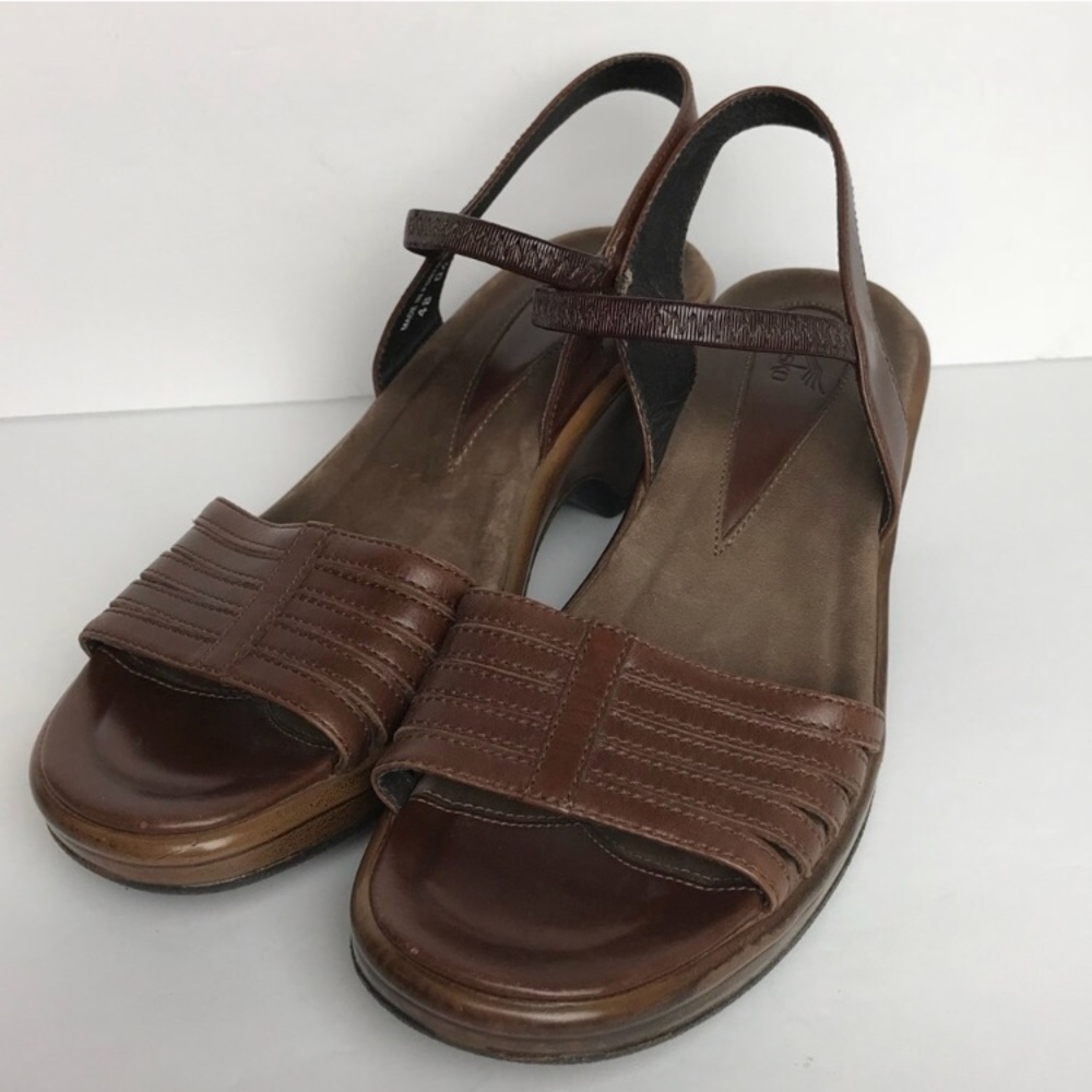 Dansko Ashley Ankle Strap Sandle